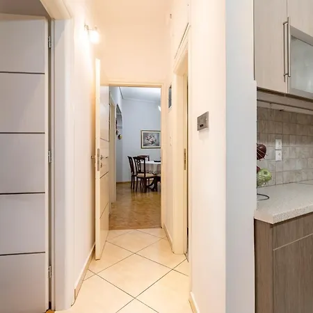 Walk Apartment